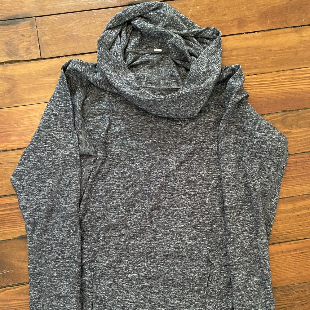 Lululemon turtleneck with front pocket